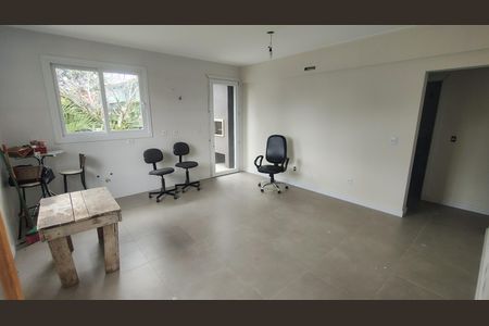 Casa à venda com 3 quartos, 69m² em Guarujá, Porto Alegre