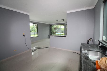 Casa de condomínio para alugar com 460m², 4 quartos e 4 vagasCozinha