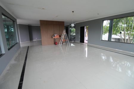 Casa de condomínio para alugar com 460m², 4 quartos e 4 vagasSala 1