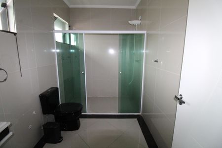 Casa de condomínio para alugar com 460m², 4 quartos e 4 vagasBanheiro