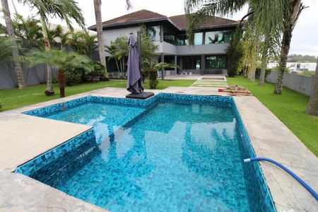 Casa de condomínio para alugar com 460m², 4 quartos e 4 vagasÁrea Externa