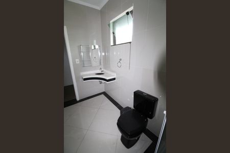 Casa de condomínio para alugar com 460m², 4 quartos e 4 vagasBanheiro