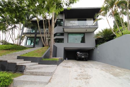 Casa de condomínio para alugar com 460m², 4 quartos e 4 vagasÁrea Externa