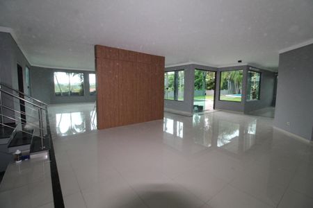 Casa de condomínio para alugar com 460m², 4 quartos e 4 vagasSala 1