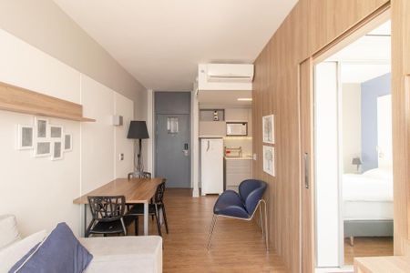 Sala de apartamento para alugar com 1 quarto, 36m² em Rebouças, Curitiba