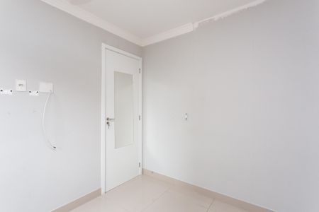 Quarto 1  de apartamento para alugar com 2 quartos, 41m² em Jardim Helian, São Paulo
