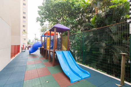 Apartamento para alugar com 41m², 2 quartos e sem vagaÁrea comum - Playground