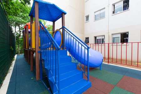 Apartamento para alugar com 41m², 2 quartos e sem vagaÁrea comum - Playground