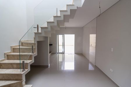 Casa para alugar com 190m², 3 quartos e 2 vagas Casa para alugar com 190m², 3 quartos e 2 vagasSala