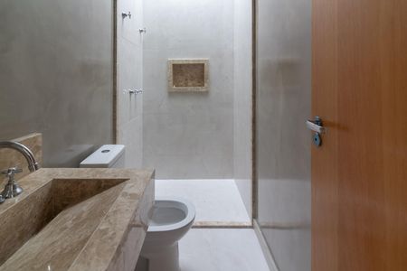 Casa para alugar com 190m², 3 quartos e 2 vagas Casa para alugar com 190m², 3 quartos e 2 vagasBanheiro Suíte 1