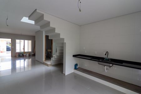Casa para alugar com 190m², 3 quartos e 2 vagas Casa para alugar com 190m², 3 quartos e 2 vagasCozinha