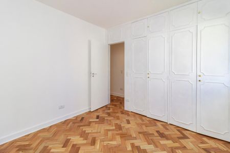 Apartamento para alugar com 108m², 3 quartos e 2 vagas Apartamento para alugar com 108m², 3 quartos e 2 vagasQuarto 2