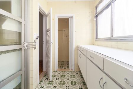 Apartamento para alugar com 108m², 3 quartos e 2 vagas Apartamento para alugar com 108m², 3 quartos e 2 vagasÁrea de Serviço