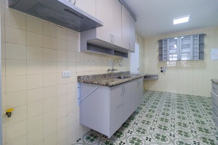 Apartamento para alugar com 108m², 3 quartos e 2 vagas Apartamento para alugar com 108m², 3 quartos e 2 vagasCozinha