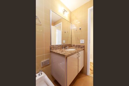 Apartamento para alugar com 108m², 3 quartos e 2 vagas Apartamento para alugar com 108m², 3 quartos e 2 vagasBanheiro 2