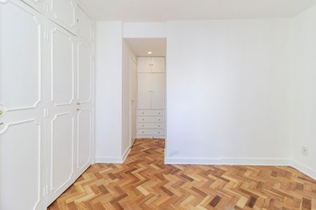 Apartamento para alugar com 108m², 3 quartos e 2 vagas Apartamento para alugar com 108m², 3 quartos e 2 vagasSuíte