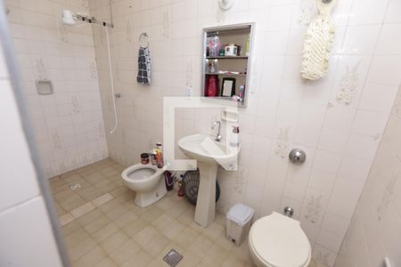 Casa à venda com 370m², 8 quartos e 3 vagasCasa 1