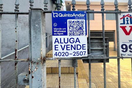 Casa à venda com 110m², 2 quartos e 1 vaga Casa à venda com 110m², 2 quartos e 1 vagaPlaquinha