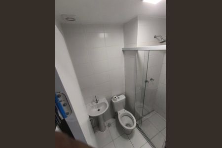 Banheiro de apartamento para alugar com 1 quarto, 30m² em Vila Albertina, São Paulo