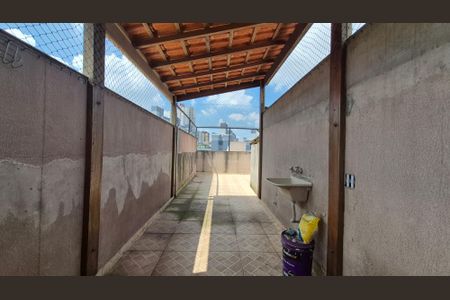 Apartamento para alugar com 96m², 2 quartos e 1 vaga Apartamento para alugar com 96m², 2 quartos e 1 vagaArea de serviço