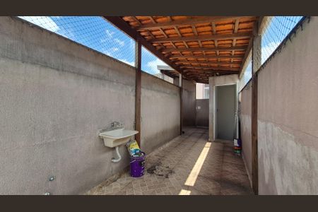 Apartamento para alugar com 96m², 2 quartos e 1 vaga Apartamento para alugar com 96m², 2 quartos e 1 vagaArea de serviço