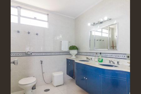 Apartamento para alugar com 370m², 4 quartos e 2 vagasBanheiro