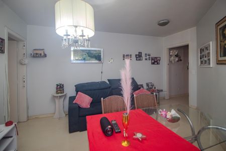 Apartamento para alugar com 65m², 2 quartos e sem vaga Apartamento para alugar com 65m², 2 quartos e sem vagaSala