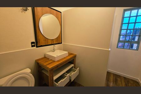 Casa à venda com 200m², 4 quartos e 6 vagas