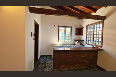 Casa à venda com 200m², 4 quartos e 6 vagas