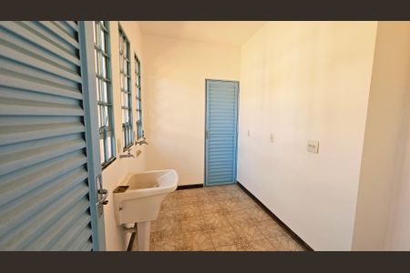 Casa à venda com 200m², 4 quartos e 6 vagas