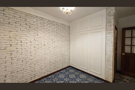 Casa à venda com 200m², 4 quartos e 6 vagas