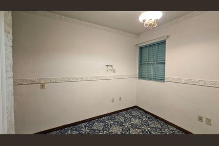 Casa à venda com 200m², 4 quartos e 6 vagas