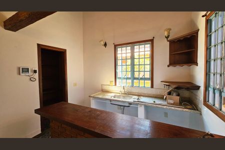 Casa à venda com 200m², 4 quartos e 6 vagas