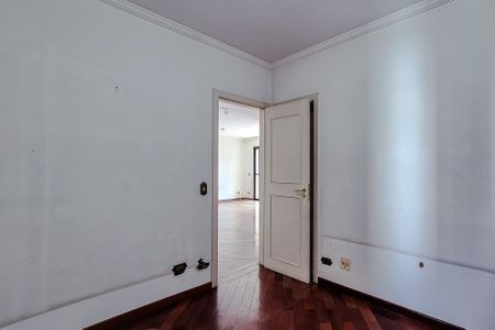 Apartamento à venda com 110m², 2 quartos e 2 vagasQuarto 2