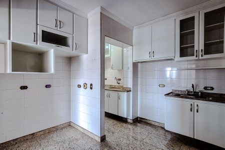 Apartamento à venda com 110m², 2 quartos e 2 vagasCozinha