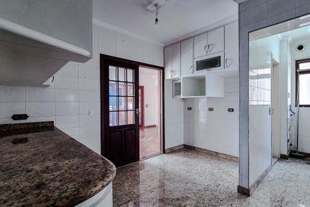 Apartamento à venda com 110m², 2 quartos e 2 vagasCozinha