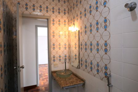 Apartamento à venda com 65m², 2 quartos e 1 vaga Apartamento à venda com 65m², 2 quartos e 1 vagaBanheiro