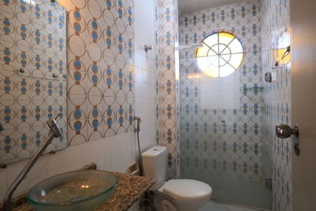 Apartamento à venda com 65m², 2 quartos e 1 vaga Apartamento à venda com 65m², 2 quartos e 1 vagaBanheiro