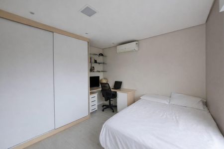 Casa à venda com 400m², 4 quartos e 5 vagas Casa à venda com 400m², 4 quartos e 5 vagasSuíte 2 - Americana