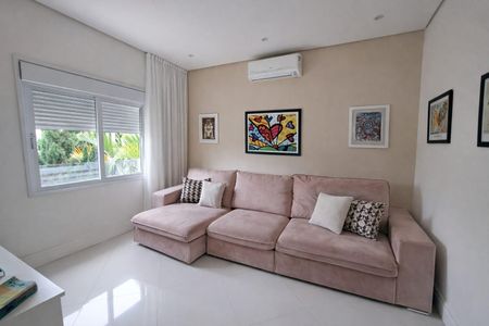 Casa à venda com 400m², 4 quartos e 5 vagas Casa à venda com 400m², 4 quartos e 5 vagasSala de TV