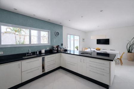 Cozinha de casa para alugar com 4 quartos, 400m² em City Bussocaba, Osasco