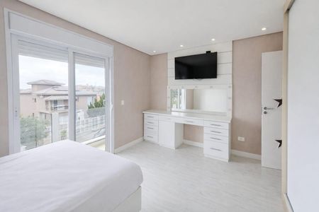 Casa à venda com 400m², 4 quartos e 5 vagas Casa à venda com 400m², 4 quartos e 5 vagasSuíte 2 - Americana