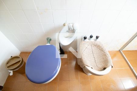 Casa à venda com 190m², 3 quartos e 3 vagas Casa à venda com 190m², 3 quartos e 3 vagasBanheiro