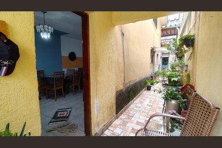 Casa à venda com 114m², 4 quartos e 2 vagas