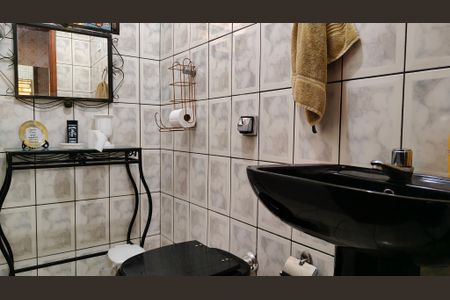 Casa à venda com 114m², 4 quartos e 2 vagas