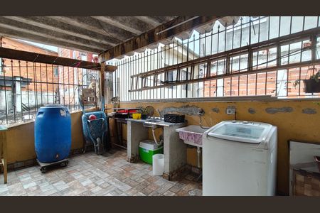 Casa à venda com 114m², 4 quartos e 2 vagas