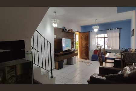 Casa à venda com 114m², 4 quartos e 2 vagas