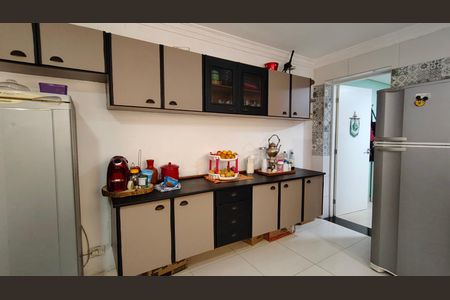 Casa à venda com 114m², 4 quartos e 2 vagas