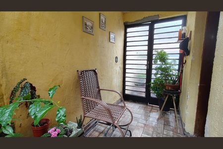 Casa à venda com 114m², 4 quartos e 2 vagas