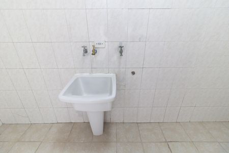 Casa à venda com 124m², 4 quartos e 2 vagas Casa à venda com 124m², 4 quartos e 2 vagasLavanderia